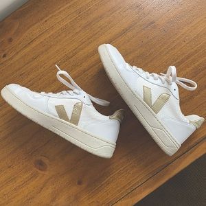 Veja Women’s V-10 Lace Up Sneakers
